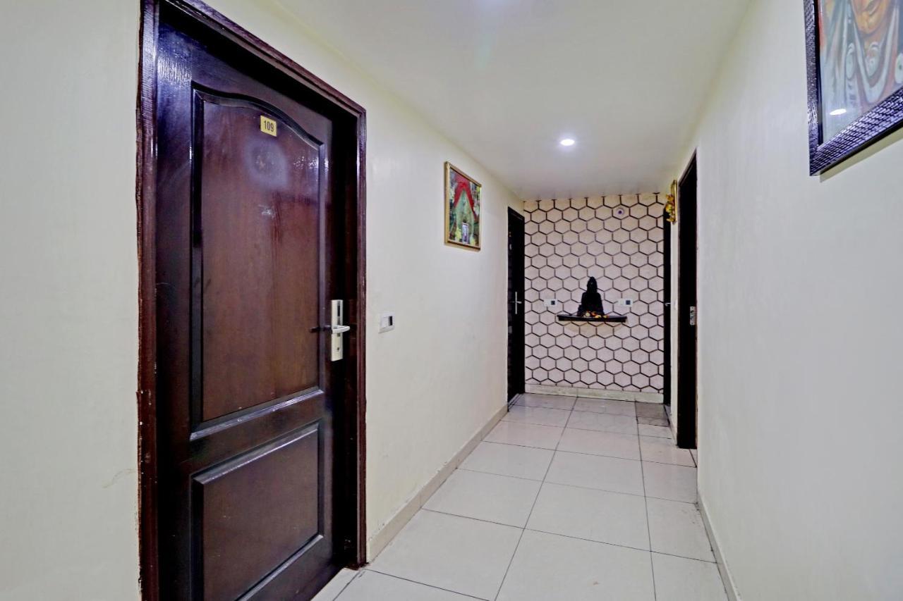 Oyo 74073 Hotel Abhishek Лудяна Екстериор снимка