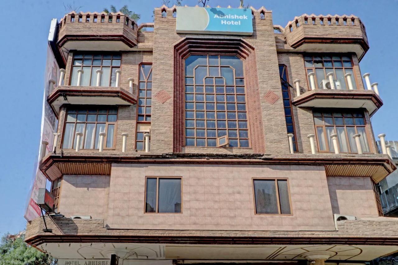 Oyo 74073 Hotel Abhishek Лудяна Екстериор снимка